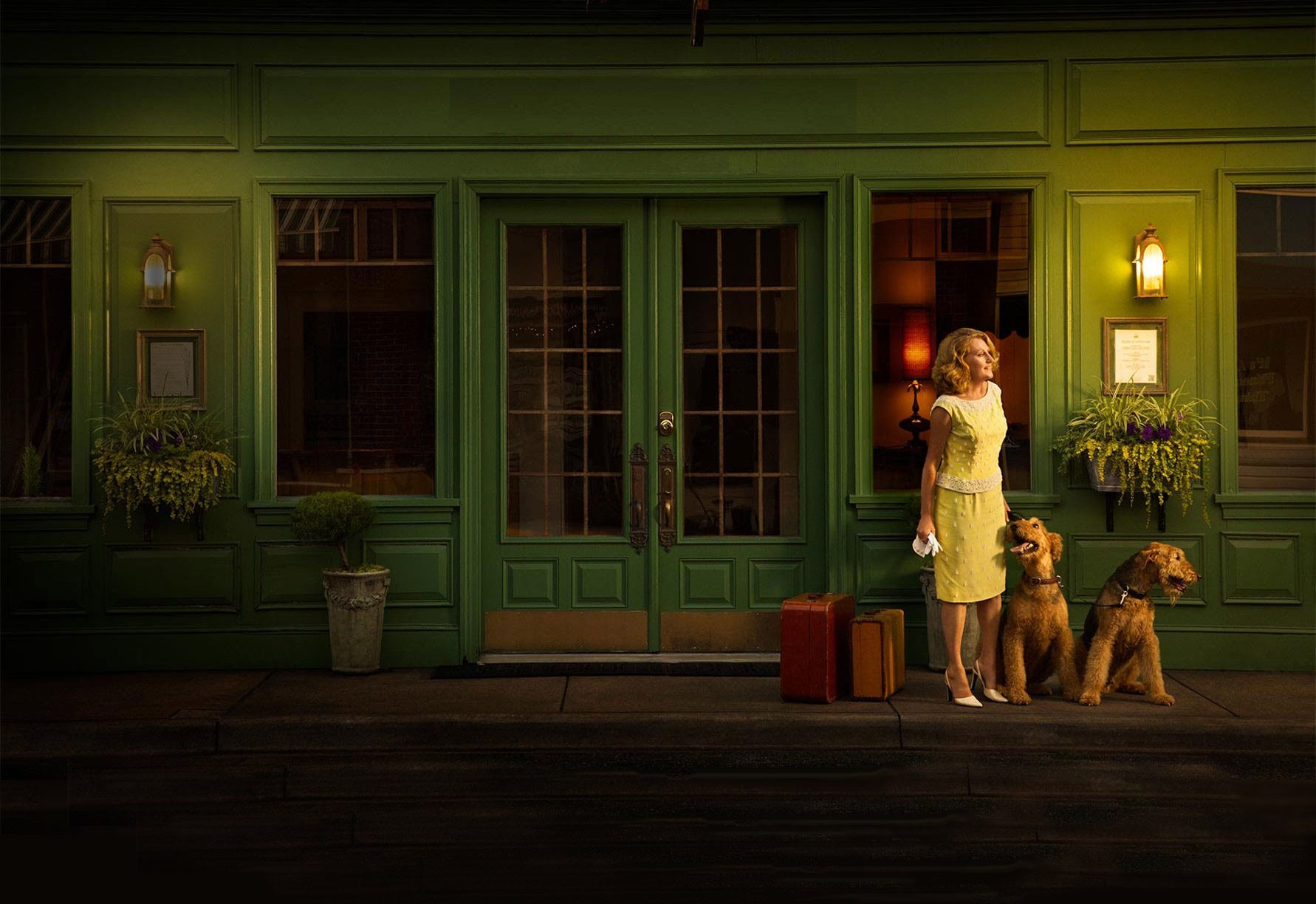 Evening at The Charlotte Hotel's green front door